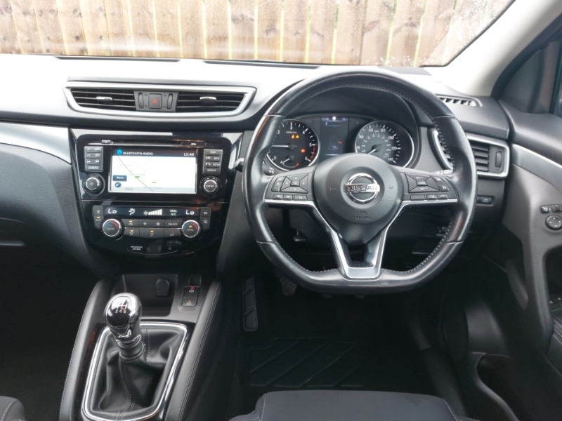 Nissan Qashqai 1.2Bm Ncon Silver #8