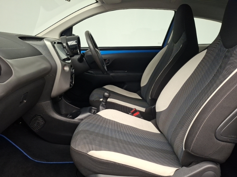 Peugeot 108 1.0 Active Blue #5