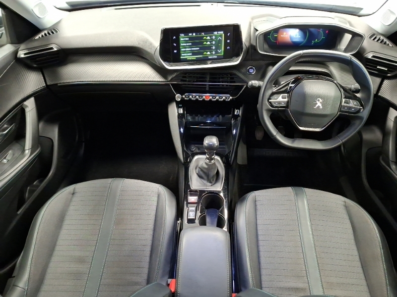 Peugeot 2008 1.2 Puretech Allure Premium Black #3