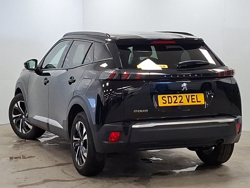 Peugeot 2008 1.2 Puretech Allure Premium Black #2