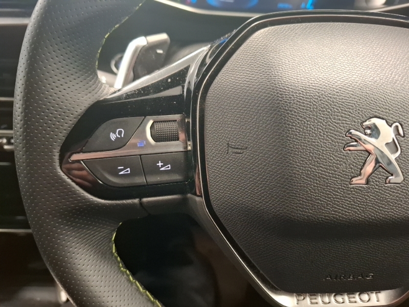 Peugeot 2008 Gt Orange #12