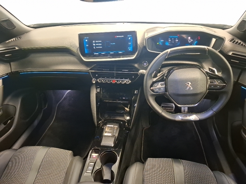 Peugeot 2008 1.2 Puretech 130 Gt Eat8 Black #3