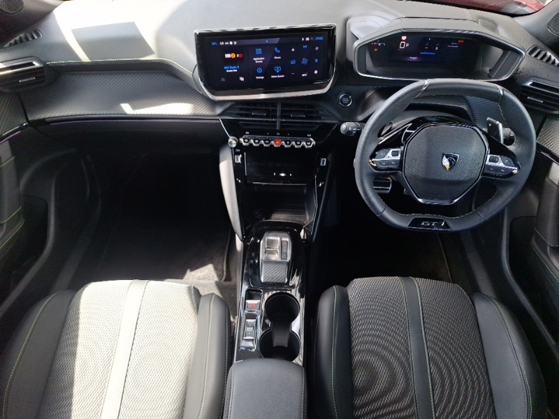 Peugeot 2008 1.2 Hybrid 136 Gt E-dsc6 Red #3