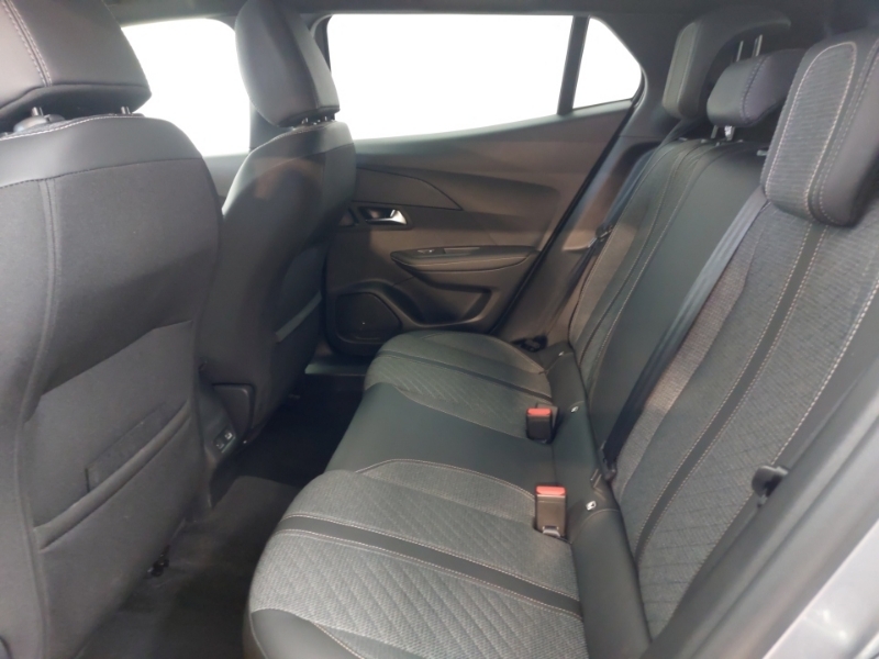 Peugeot 2008 1.2 Hybrid 136 Allure E-dsc6 Grey #6