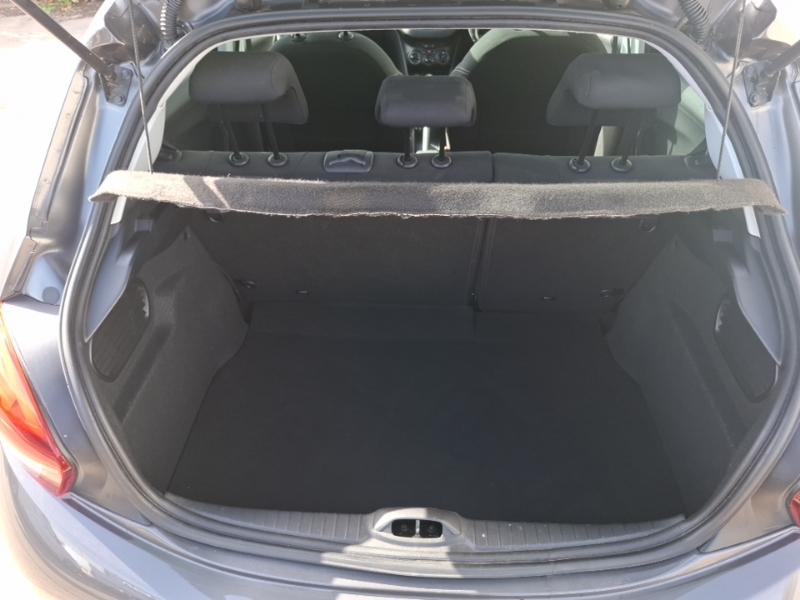 Peugeot 208 Hatchback Black #17