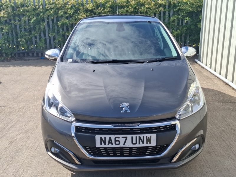 Peugeot 208 Hatchback Black #13