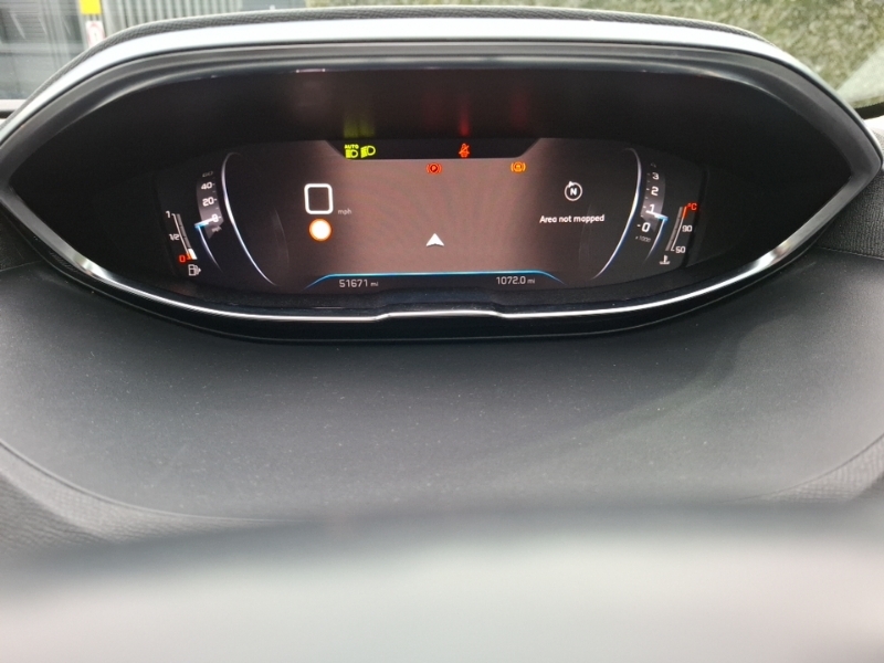 Peugeot 3008 Hatchback Red #18