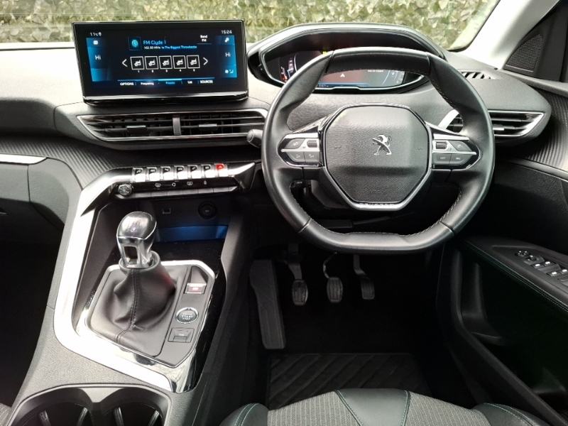 Peugeot 3008 Hatchback Red #7