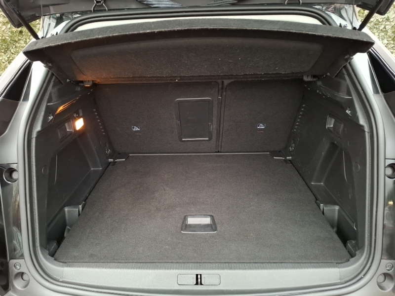 Peugeot 3008 Hatchback Red #8