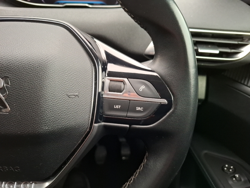 Peugeot 3008 Hatchback Red #13