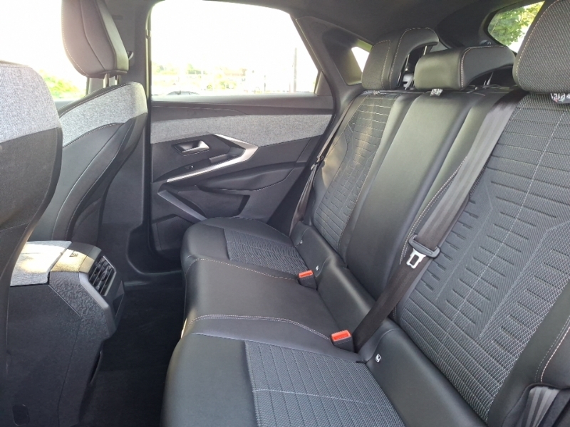 Peugeot 3008 157Kw Allure 73Kwh Blue #6