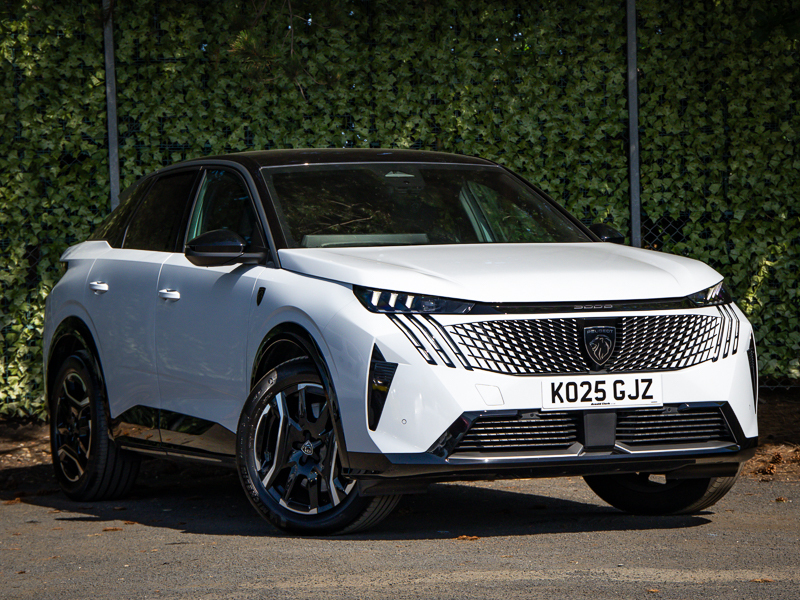 Peugeot 3008 157Kw Gt 73Kwh White