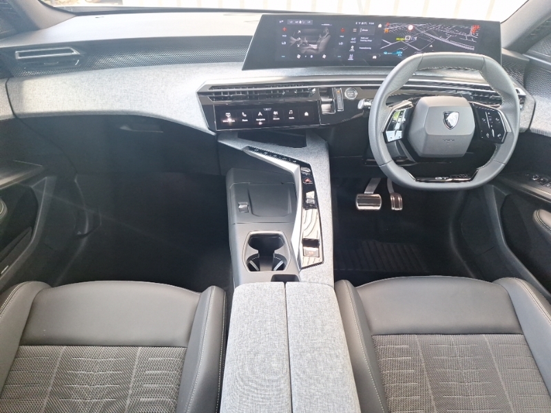 Peugeot 3008 157Kw Gt 73Kwh Grey #3