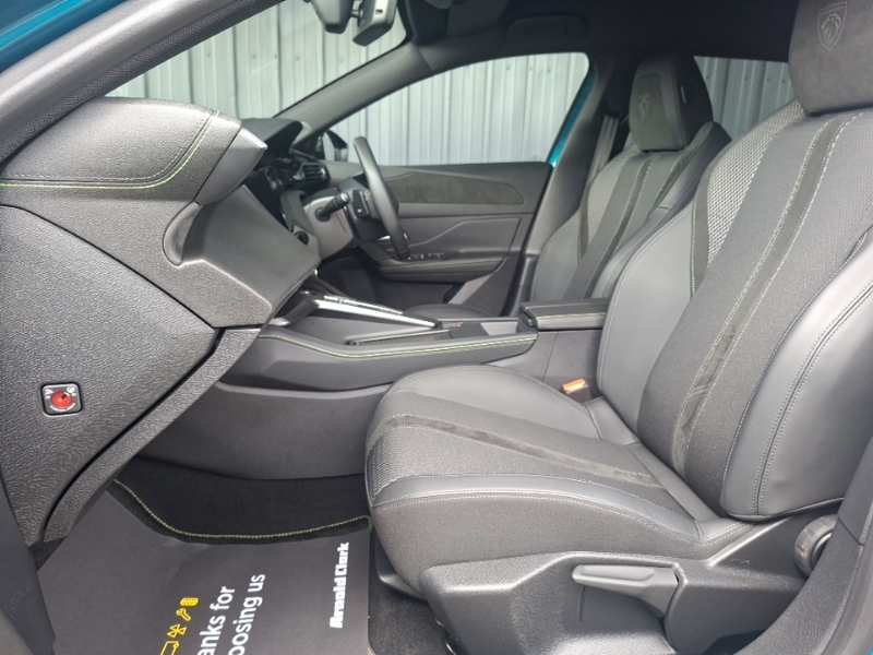 Peugeot 408 1.2 Hybrid 136 Gt E-dsc6 Blue #5