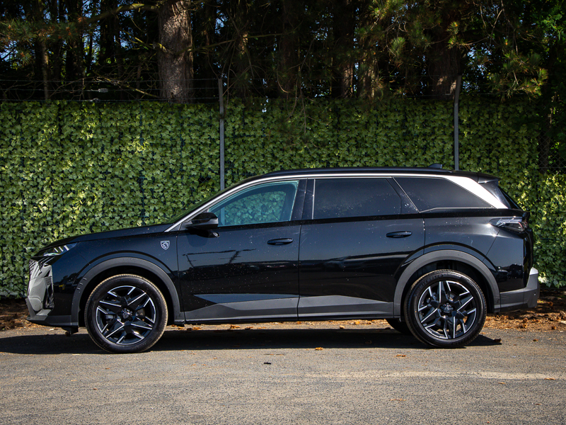 Peugeot 5008 1.2 Hybrid 145 Gt E-dsc6 Black #4