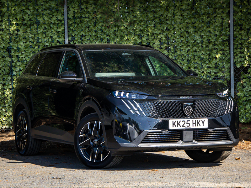 Peugeot 5008 1.2 Hybrid 145 Gt E-dsc6 Black
