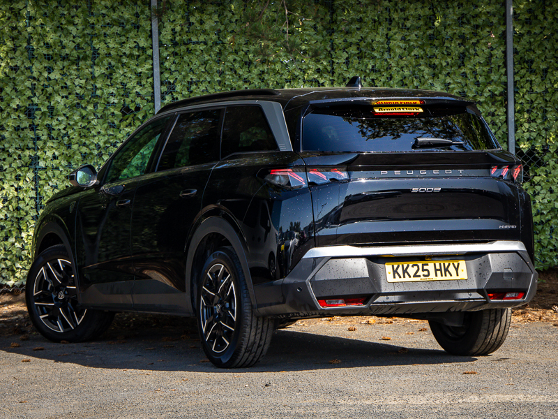 Peugeot 5008 1.2 Hybrid 145 Gt E-dsc6 Black #2
