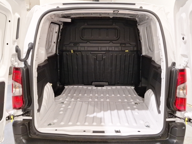 Peugeot Partner Bluehdi Professional-plus Standard White #18