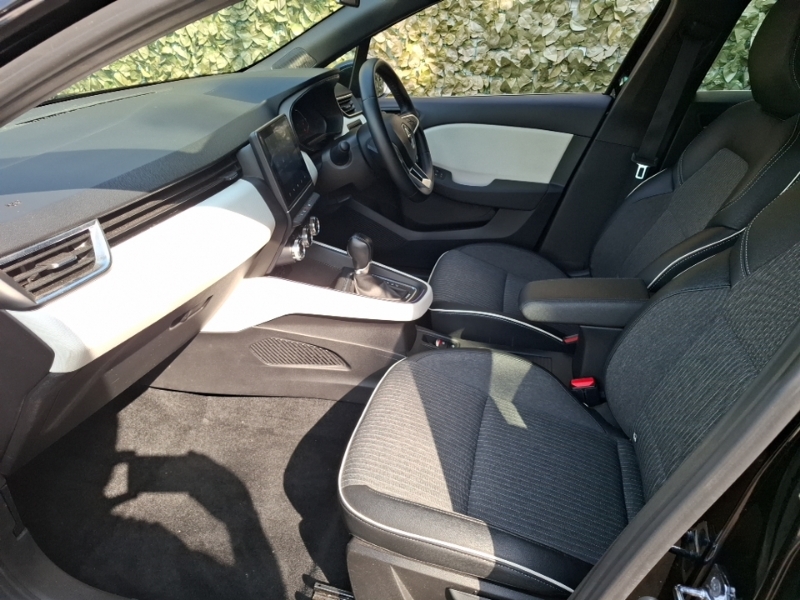 Renault Clio 1.6 E-tech Hybrid 140 S Edition Black #5