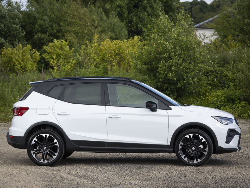 Seat Arona 1.0 Tsi 115 Fr Sport Dsg White #4