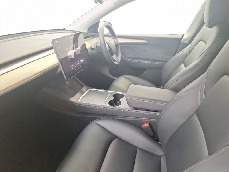 Tesla Model Y Performance Awd White #5