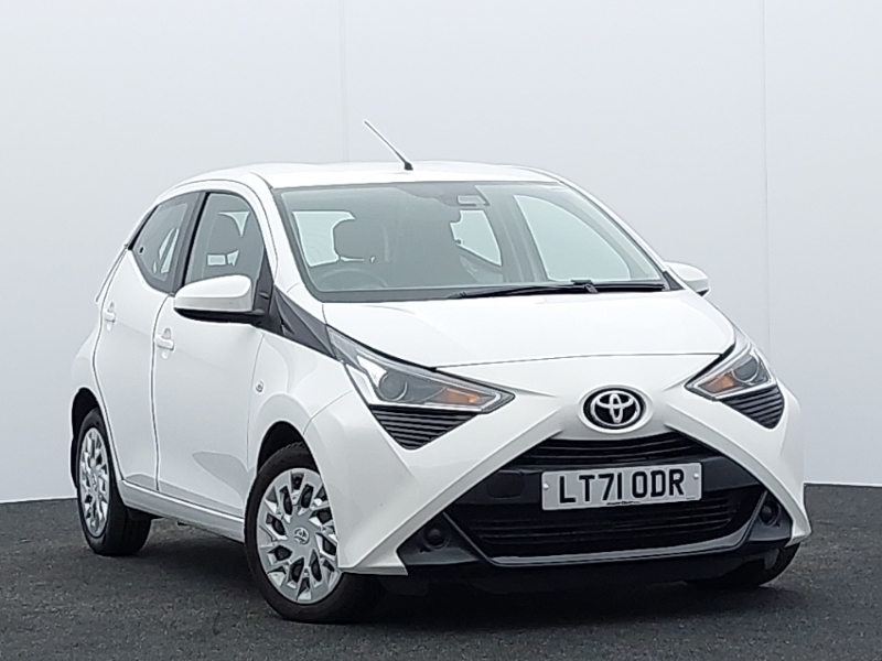 Toyota Aygo 1.0 Vvt-i X-play Tss White