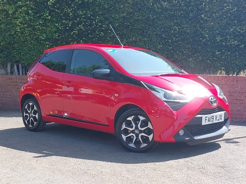 Toyota Aygo Hatchback White #7