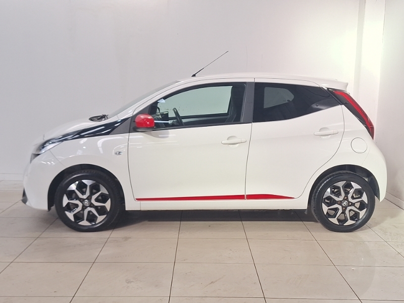 Toyota Aygo 1.0 Vvt-i X-trend Tss White #4