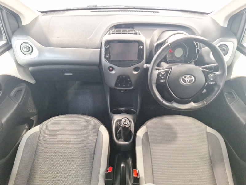Toyota Aygo 1.0 Vvt-i X-trend Tss White #3