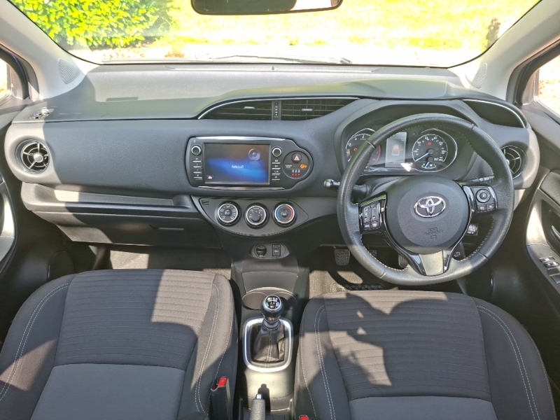 Toyota Yaris 1.5 Vvt-i Design Blue #3
