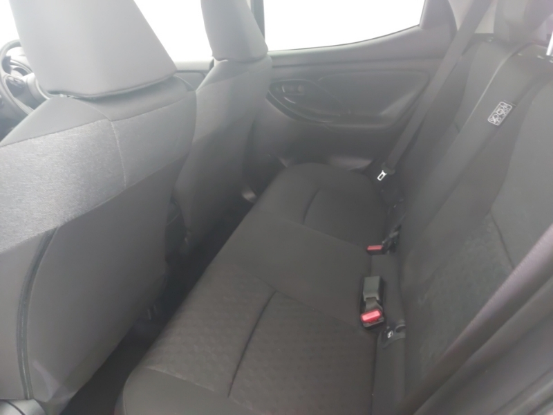 Toyota Yaris 1.5 Hybrid Design Cvt GK23RYX Black #6