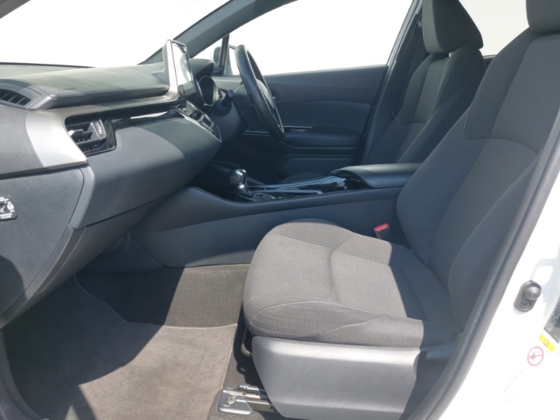Toyota C-Hr 1.8 Hybrid Design Cvt White #5