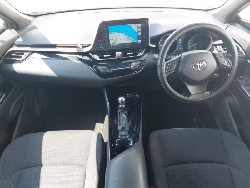 Toyota C-Hr 1.8 Hybrid Design Cvt White #3