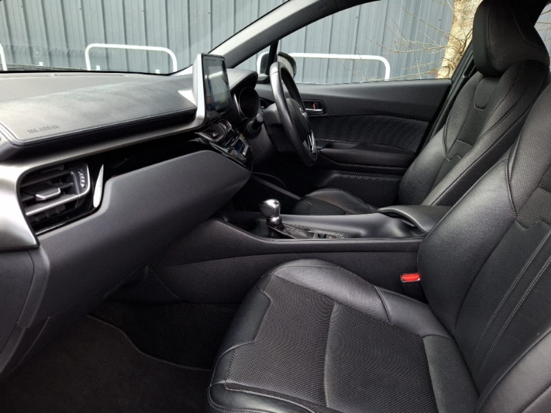 Toyota C-Hr 1.8 Hybrid Icon Cvt White #5