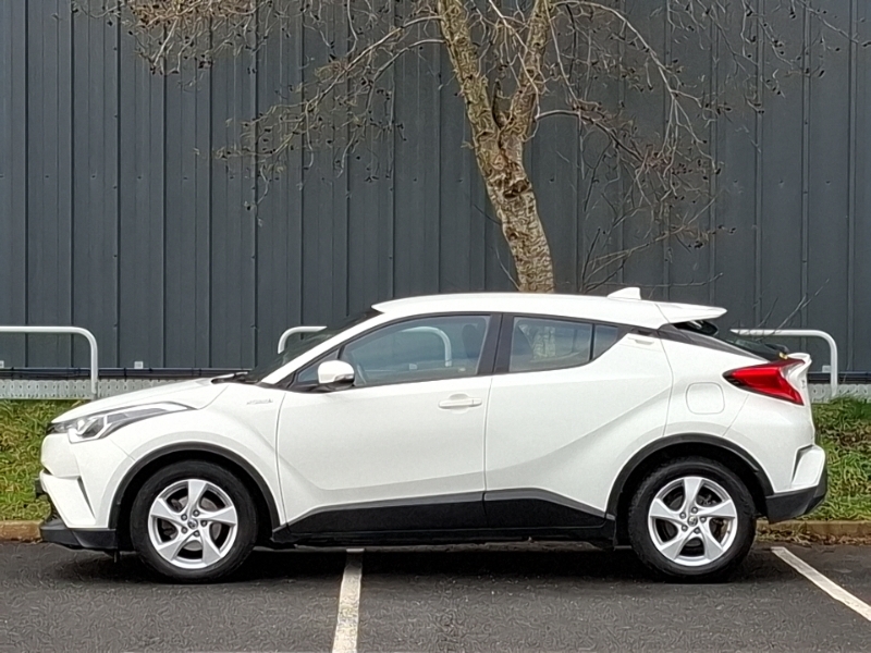 Toyota C-Hr 1.8 Hybrid Icon Cvt White #4