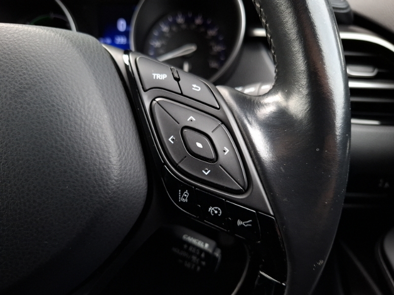 Toyota C-Hr Dynamic Blue #18