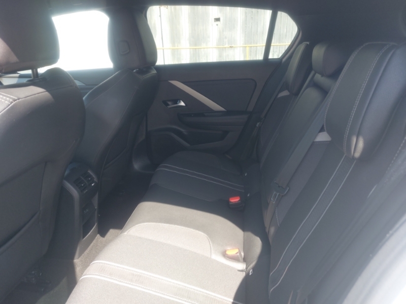 Vauxhall Astra 1.2 Turbo 130 Gs White #6