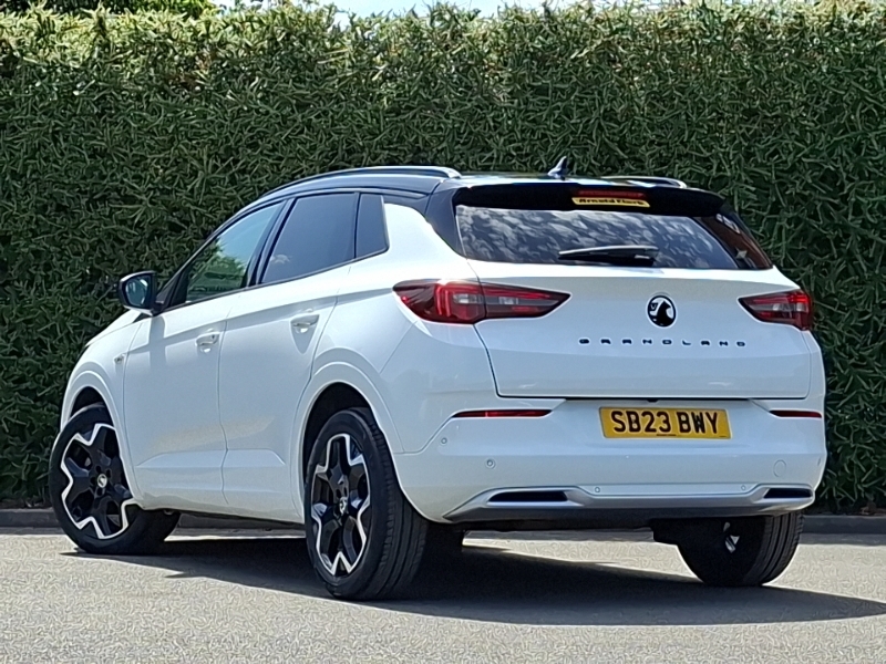 Vauxhall Grandland 1.2 Turbo Ultimate White #2