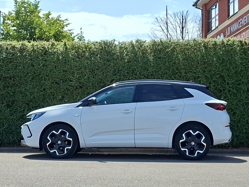 Vauxhall Grandland 1.2 Turbo Ultimate White #4