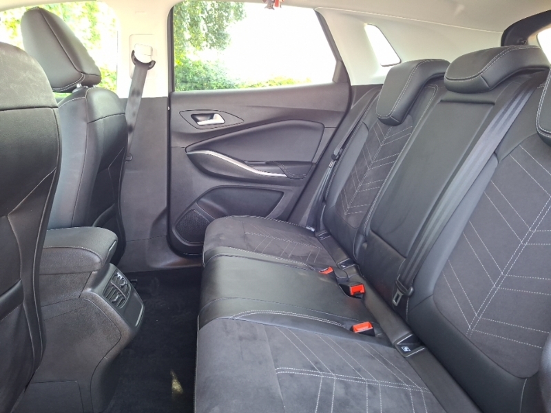 Vauxhall Grandland 1.5 Turbo D Ultimate Grey #6
