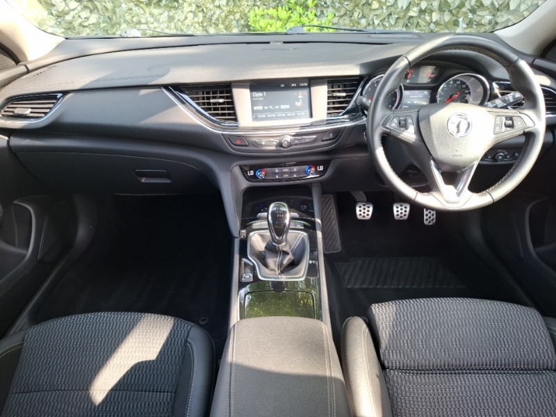Vauxhall Insignia 1.5T Sri Black #3