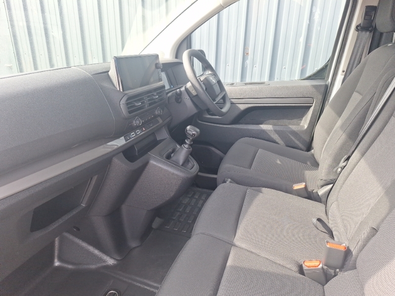 Vauxhall Vivaro 1.5 Turbo D 120 Pro H1 Van White #5