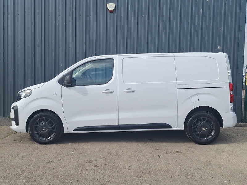Vauxhall Vivaro 1.5 Turbo D 120 Pro H1 Van White #4