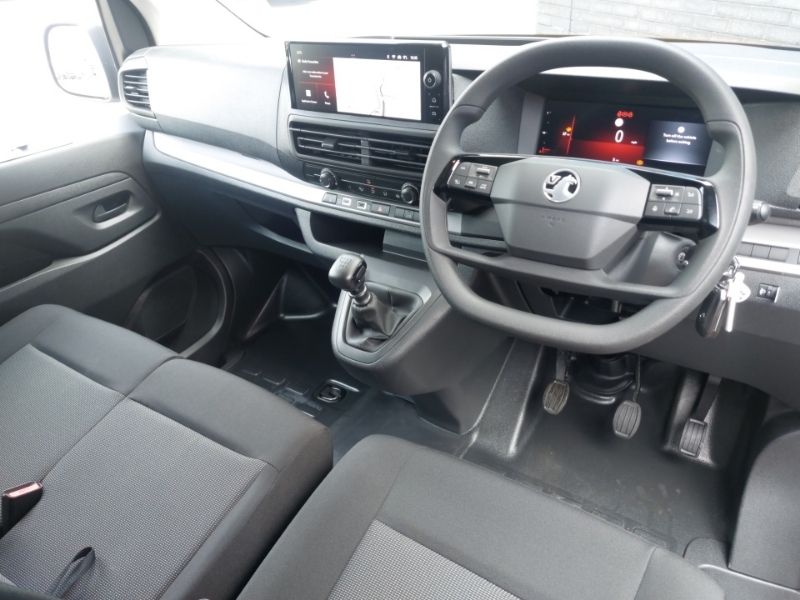 Vauxhall Vivaro 1.5 Turbo D 120 Pro H1 Van White #3