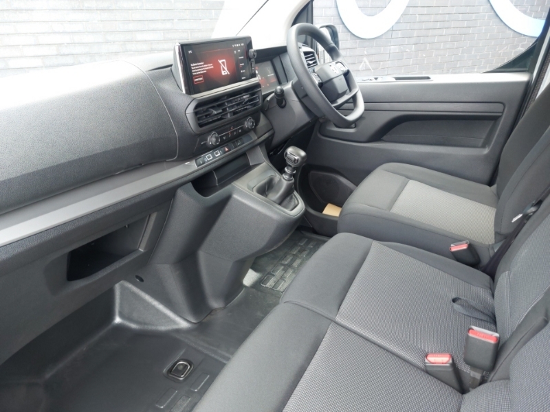 Vauxhall Vivaro 1.5 Turbo D 120 Pro H1 Van White #5