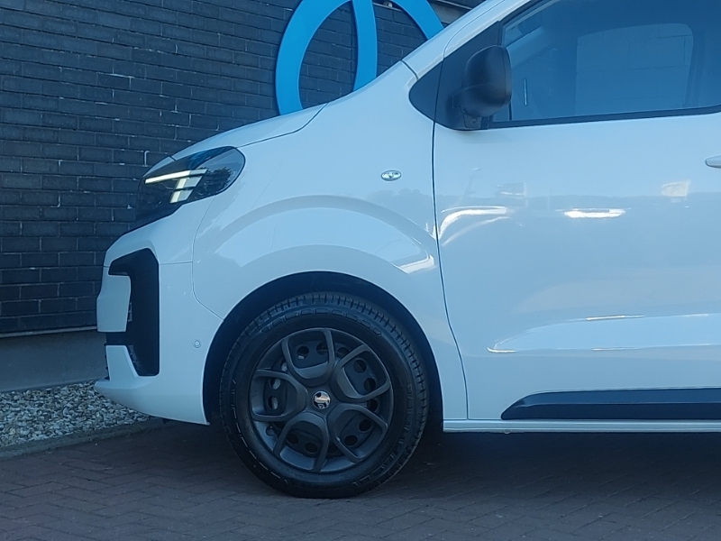 Vauxhall Vivaro XL 2.0Td 145Ps Pro Grey #18