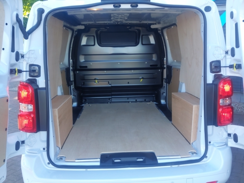 Vauxhall Vivaro XL 2.0Td 145Ps Pro Grey #17