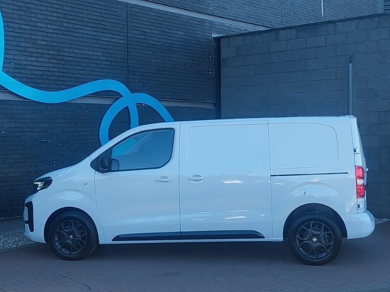 Vauxhall Vivaro 1.5 Turbo D 120 Pro H1 Van White #4