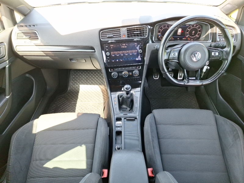 Volkswagen Golf 1.4 Tsi Se Nav Black #3