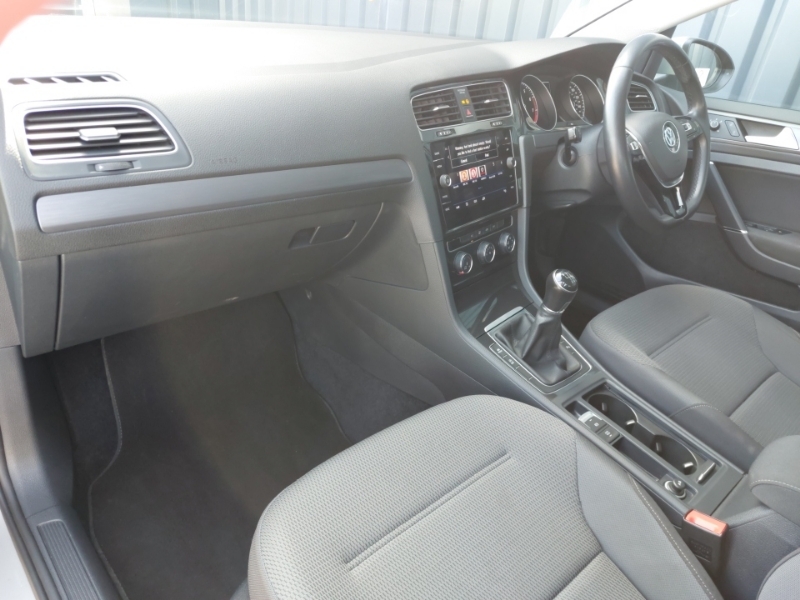 Volkswagen Golf R Tsi Dsg White #5